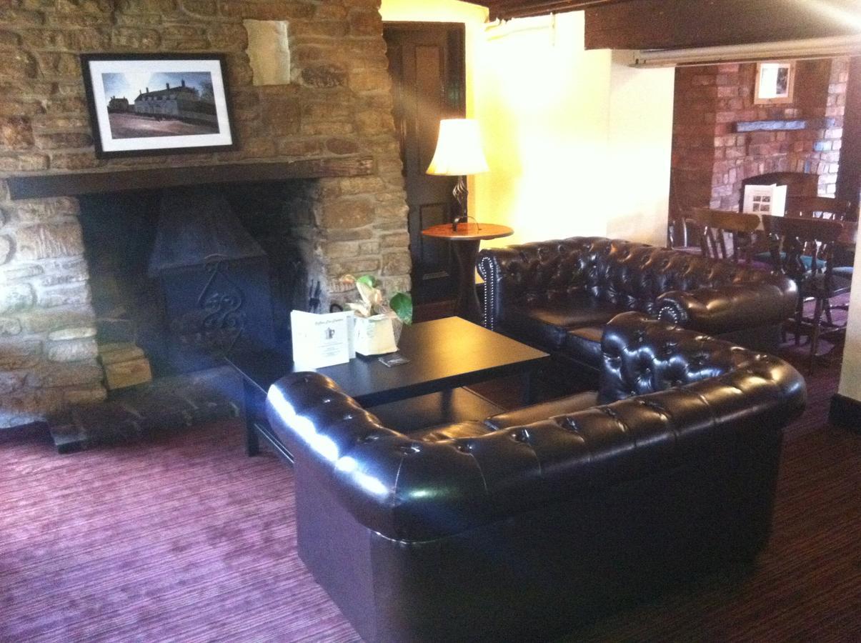 The Coffee Pot Tavern Bed & Breakfast Potterspury Exterior photo
